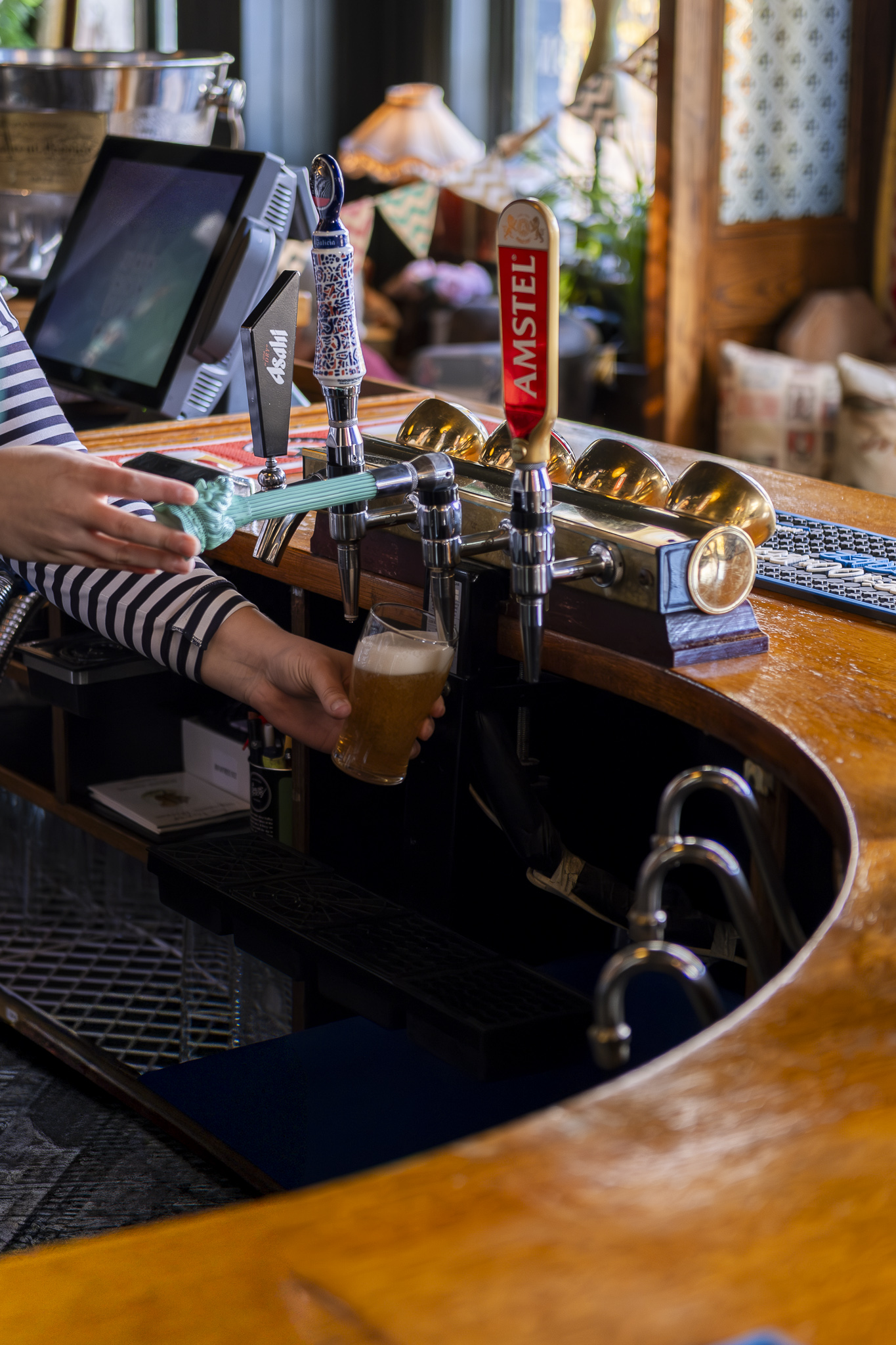 King Alfred Pub - KA - Bar 11.jpg